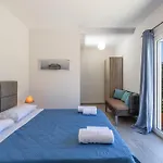 Manos House - Elegant Modern Escape * Svoronata