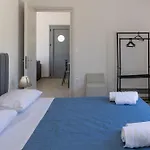 Semesterbostad Manos House - Elegant Modern Escape Svoronata
