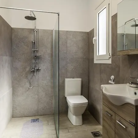 Manos House - Elegant Modern Escape * スヴォロナータ