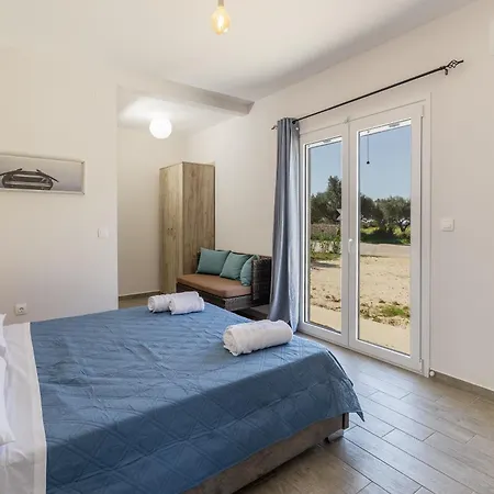 Feriehus Manos House - Elegant Modern Escape *